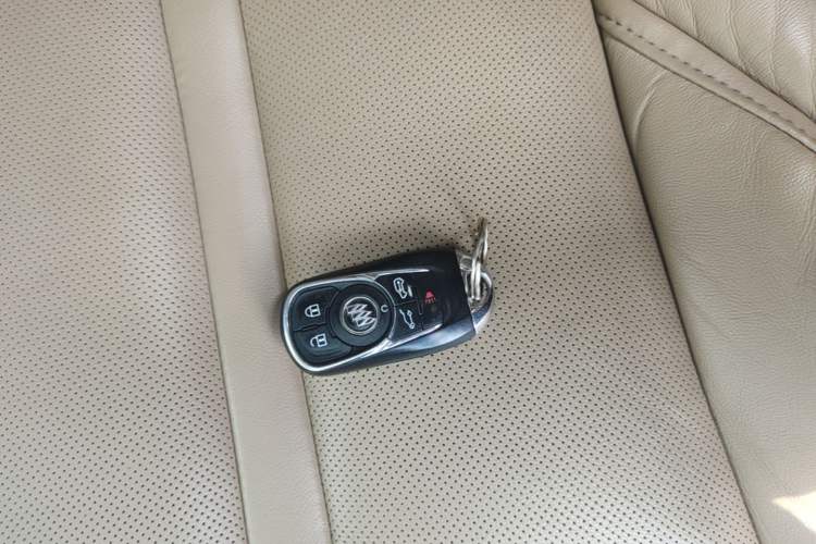 Used Buick GL8 2018 ES 28T Luxury Model China VI Standard Interior 1