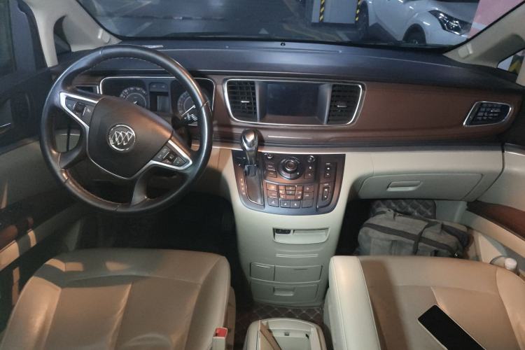 Used Buick GL8 2018 28T Prestige Version China VI Standard Interior 2