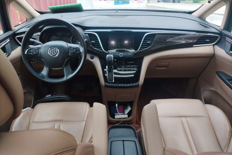 Used Buick GL8 2018 ES 28T Flagship Model China VI Standard Interior 2