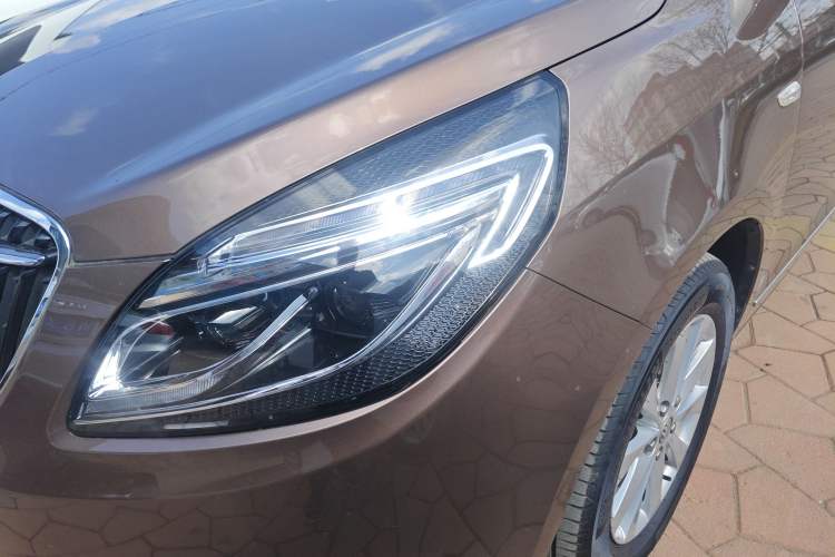 Used Buick GL8 2018 28T Luxury Model China VI Standard Left Front Headlight
