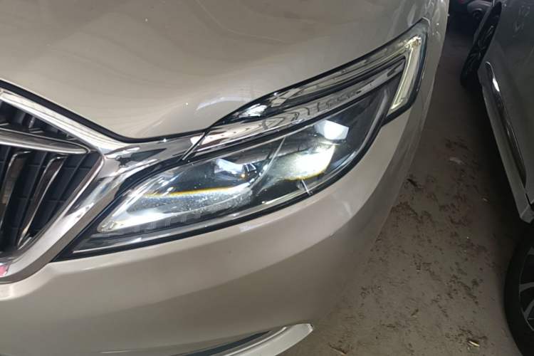 Used Buick GL8 2018 ES 28T Luxury Model China VI Standard Left Front Headlight