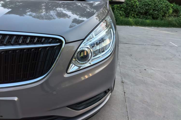 Used Buick GL8 2018 28T Luxury Model China VI Standard Left Front Headlight
