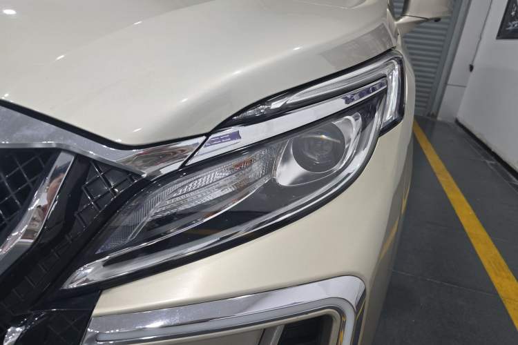 Used Buick GL8 2018 ES 28T Comfort Model China VI Standard Left Front Headlight