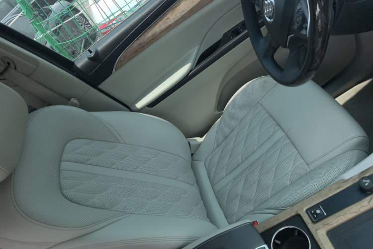 Used Buick GL8 2018 ES 28T Comfort Model China VI Standard Left Front Seat