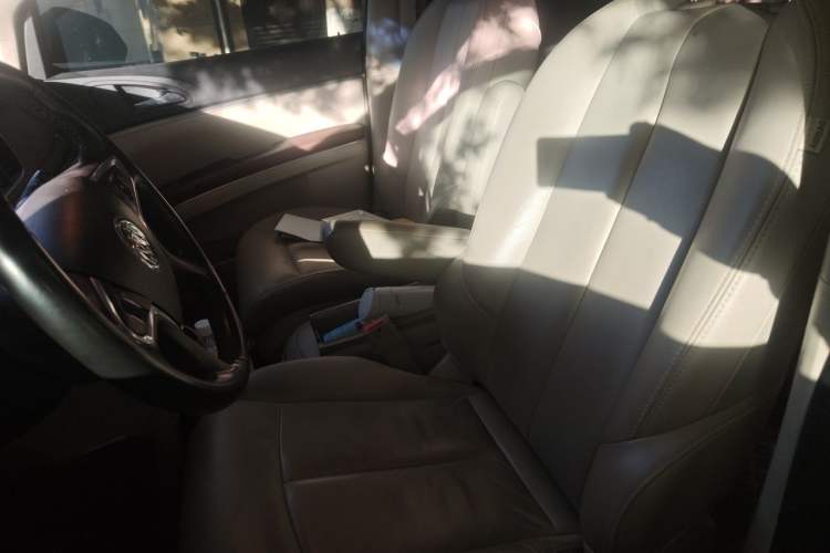 Used Buick GL8 2018 28T Prestige Version China VI Standard Left Front Seat