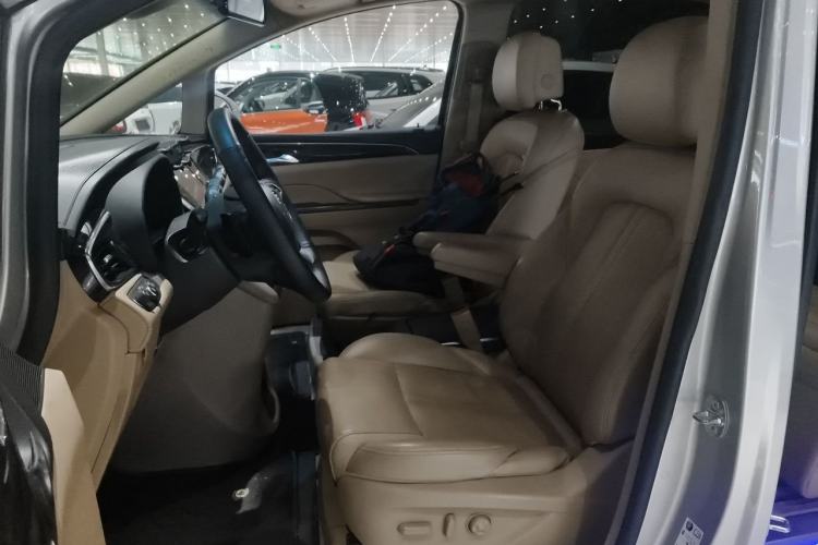 Used Buick GL8 2018 ES 28T Luxury Model China VI Standard Left Front Seat