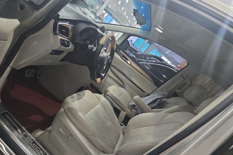 Used Buick GL8 2018 ES 28T Comfort Model China VI Standard Left Front Seat
