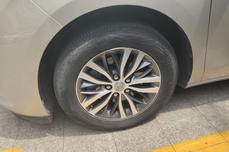 Used Buick GL8 2018 ES 28T Luxury Model China VI Standard Left Front Wheel Hub