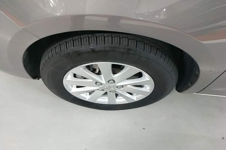 Used Buick GL8 2018 28T Comfort Model China VI Standard Left Front Wheel Hub
