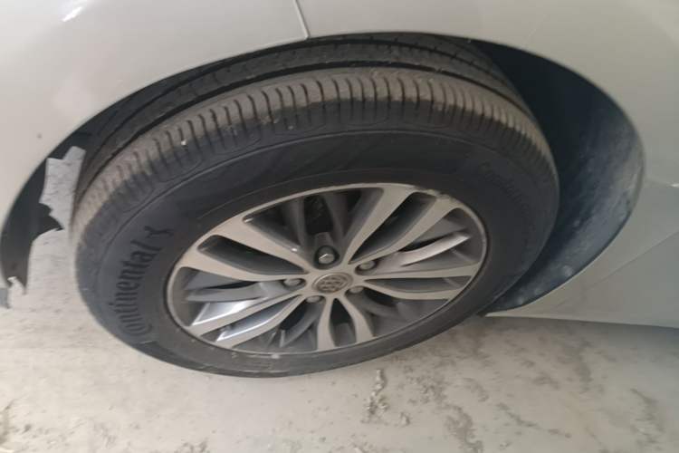 Used Buick GL8 2018 ES 28T Luxury Model China VI Standard Left Front Wheel Hub