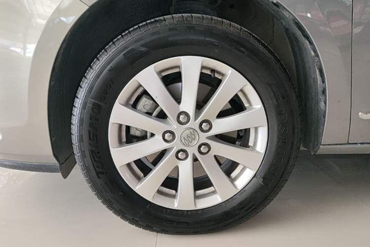 Used Buick GL8 2018 28T Prestige Version China VI Standard Left Front Wheel Hub