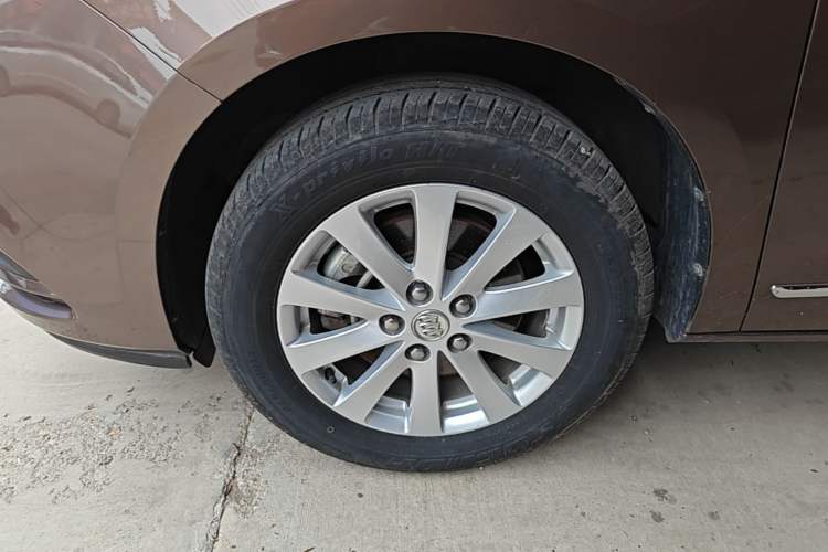 Used Buick GL8 2018 28T Luxury Model China VI Standard Left Front Wheel Hub