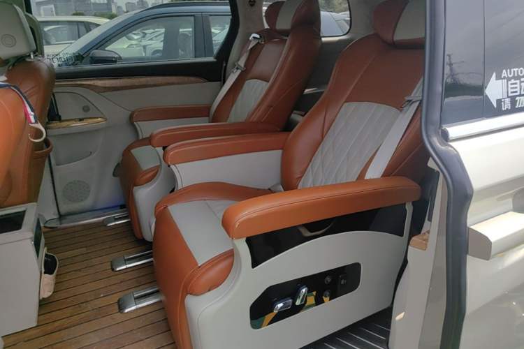 Used Buick GL8 2018 ES 28T Comfort Model China VI Standard Left Rear Seat