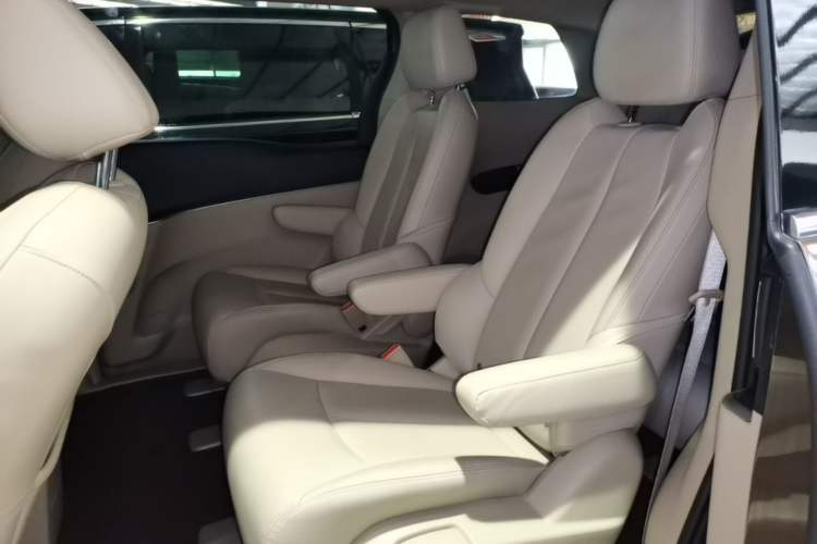 Used Buick GL8 2018 28T Luxury Model China VI Standard Left Rear Seat