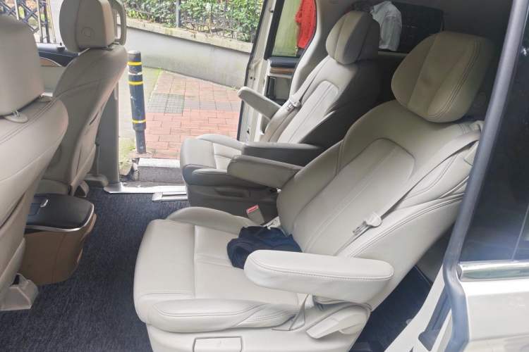 Used Buick GL8 2018 ES 28T Comfort Model China VI Standard Left Rear Seat