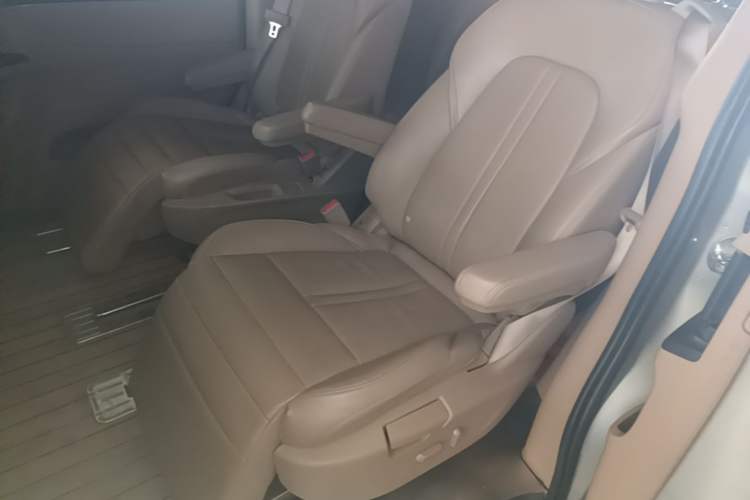 Used Buick GL8 2018 ES 28T Luxury Model China VI Standard Left Rear Seat