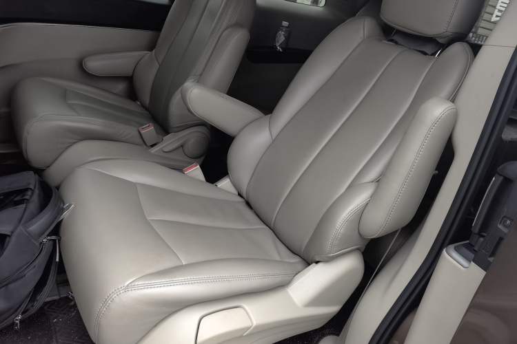 Used Buick GL8 2018 28T Comfort Model China VI Standard Left Rear Seat