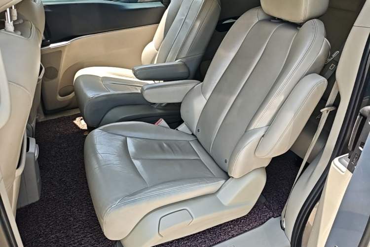 Used Buick GL8 2018 28T Luxury Model China VI Standard Left Rear Seat