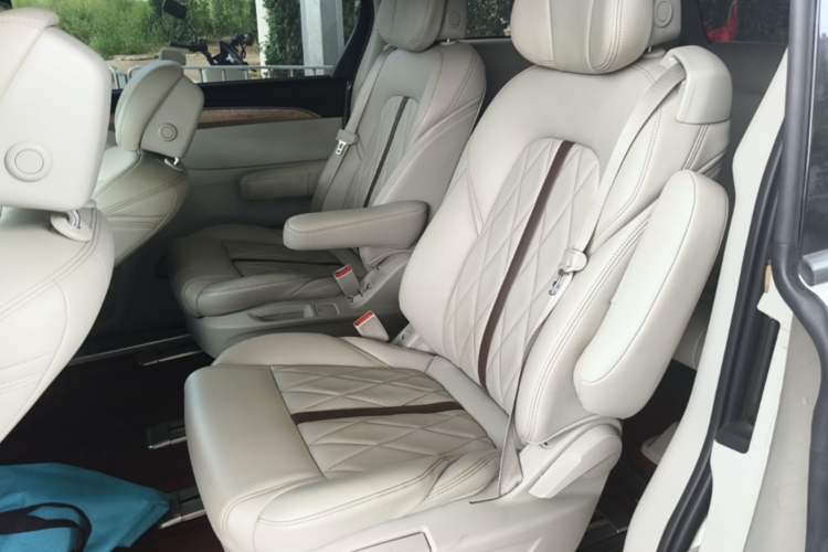 Used Buick GL8 2018 ES 28T Comfort Model China VI Standard Left Rear Seat