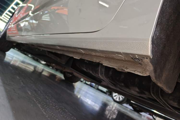 Used Buick GL8 2018 ES 28T Premium Model China VI Standard Left Side Sill