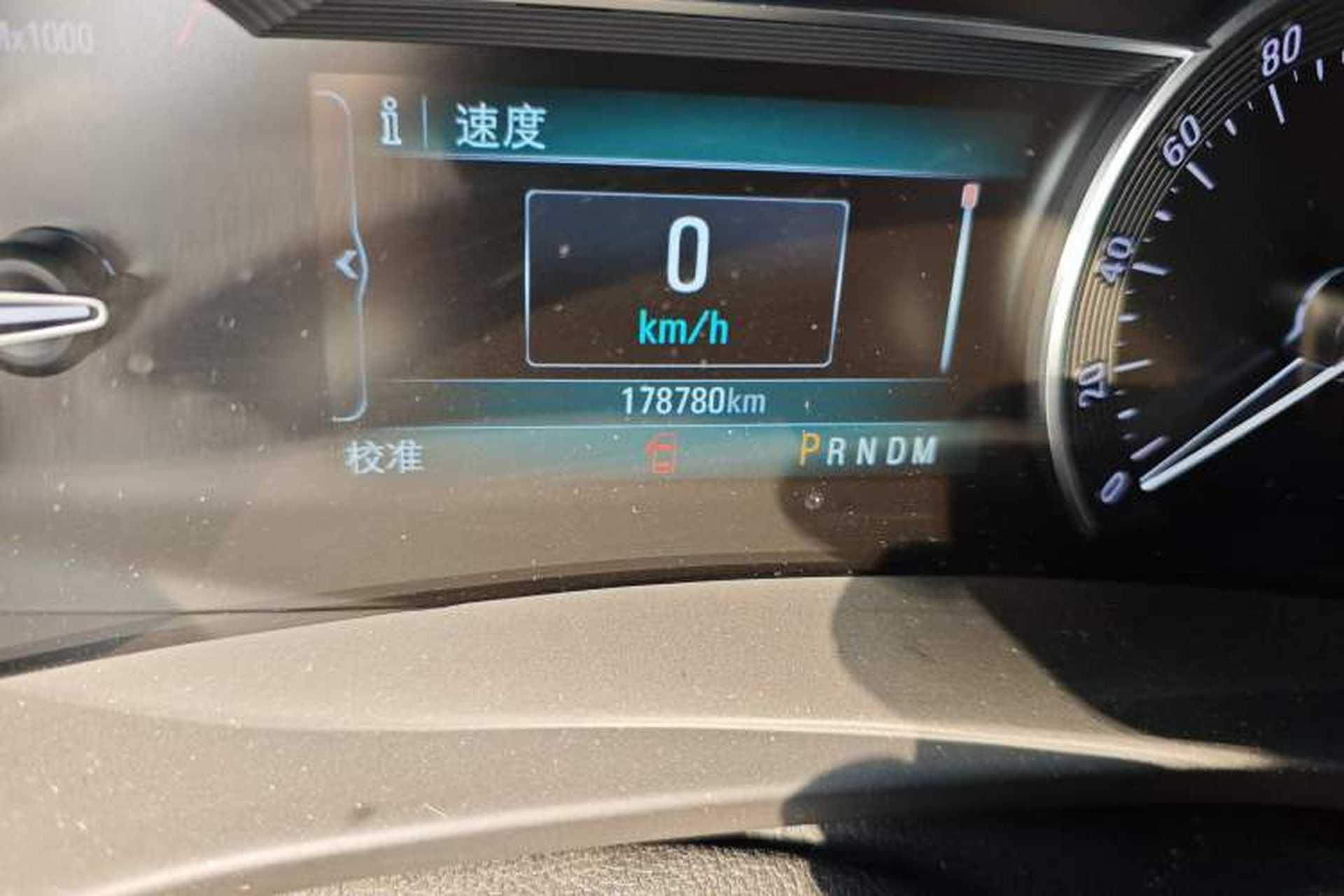 Used Buick GL8 2018 ES 28T Flagship Model China VI Standard Odometer Close Up