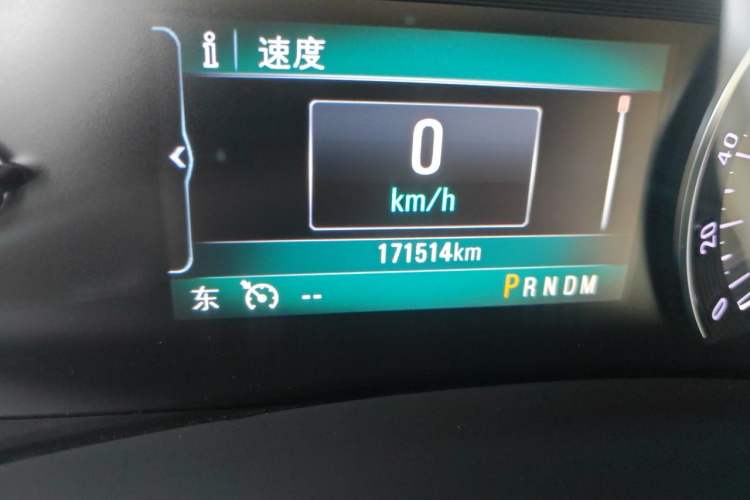 Used Buick GL8 2018 ES 28T Comfort Model China VI Standard Odometer Close Up
