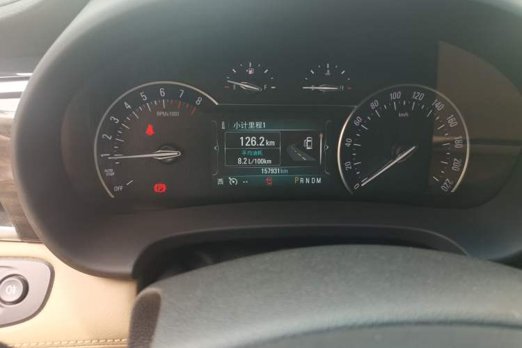 Used Buick GL8 2018 ES 28T Luxury Model China VI Standard Odometer Close Up