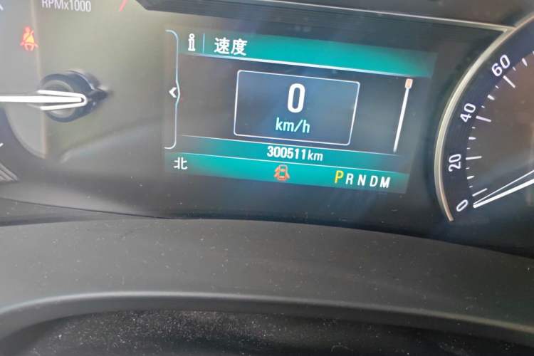 Used Buick GL8 2018 ES 28T Comfort Model China VI Standard Odometer Close Up