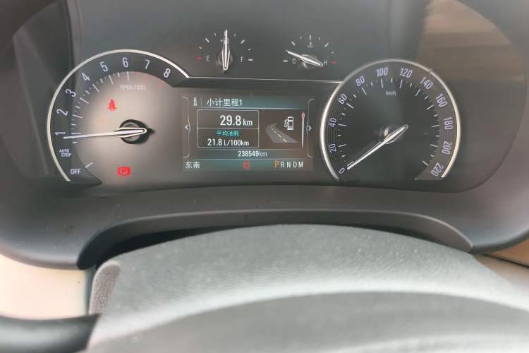 Used Buick GL8 2018 ES 28T Comfort Model China VI Standard Odometer Close Up