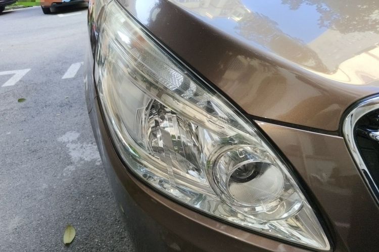 Used Buick GL8 2018 28T Luxury Model China VI Standard Right Front Headlight