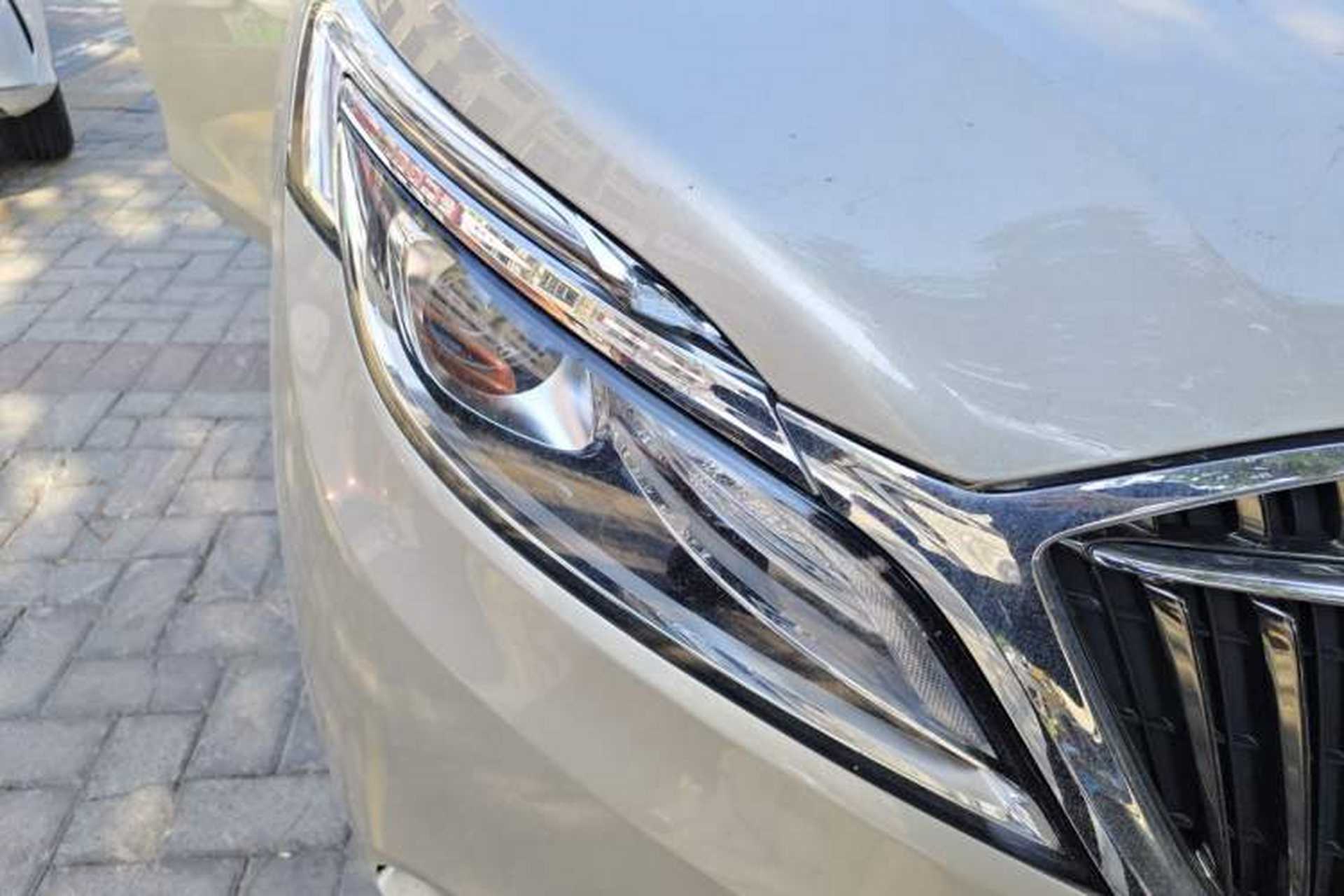Used Buick GL8 2018 ES 28T Comfort Model China VI Standard Right Front Headlight