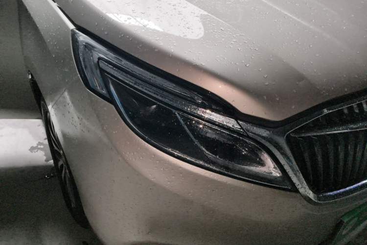 Used Buick GL8 2018 ES 28T Luxury Model China VI Standard Right Front Headlight