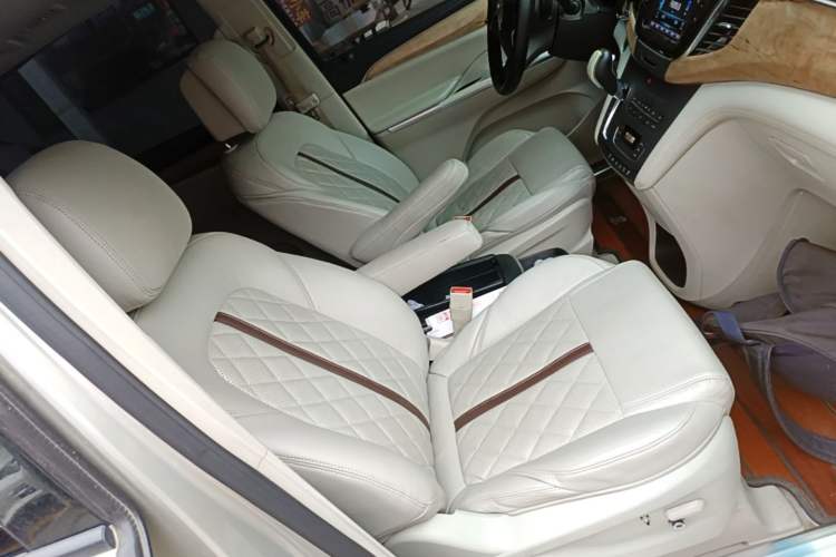 Used Buick GL8 2018 ES 28T Comfort Model China VI Standard Right Front Seat