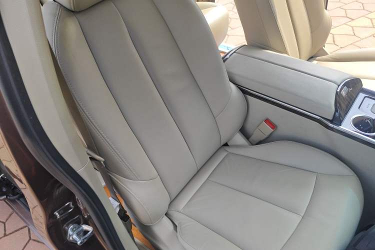 Used Buick GL8 2018 28T Luxury Model China VI Standard Right Front Seat
