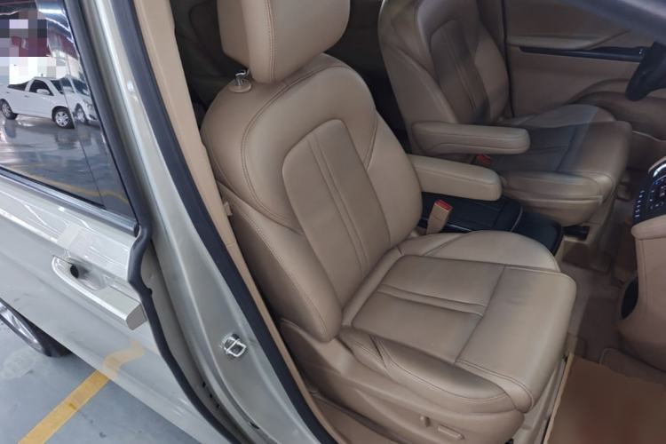 Used Buick GL8 2018 ES 28T Premium Model China VI Standard Right Front Seat