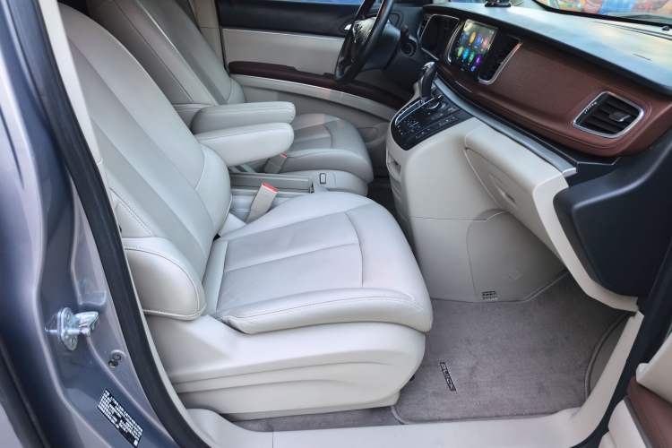 Used Buick GL8 2018 28T Luxury Model China VI Standard Right Front Seat