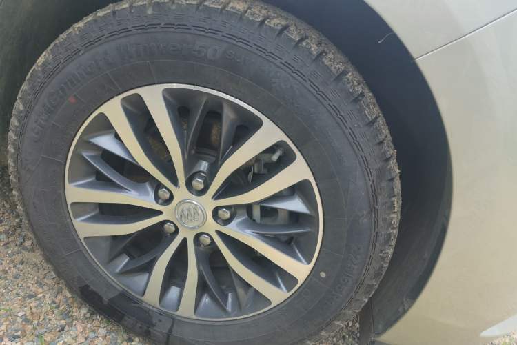 Used Buick GL8 2018 ES 28T Luxury Model China VI Standard Right Front Wheel Hub