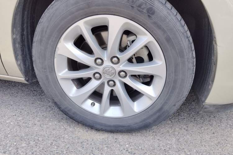 Used Buick GL8 2018 ES 28T Comfort Model China VI Standard Right Front Wheel Hub