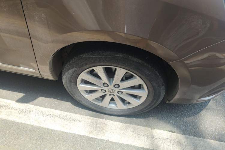 Used Buick GL8 2018 28T Luxury Model China VI Standard Right Front Wheel Hub