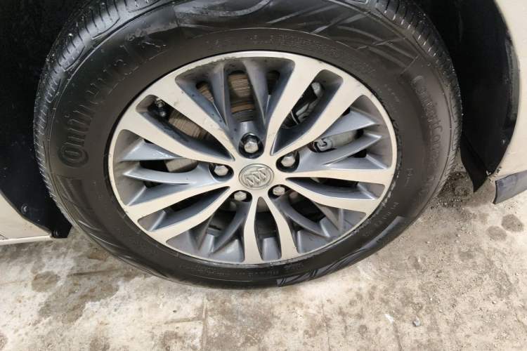 Used Buick GL8 2018 ES 28T Flagship Model China VI Standard Right Front Wheel Hub