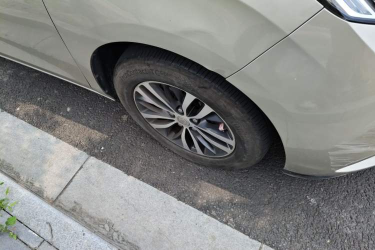Used Buick GL8 2018 ES 28T Luxury Model China VI Standard Right Front Wheel Hub