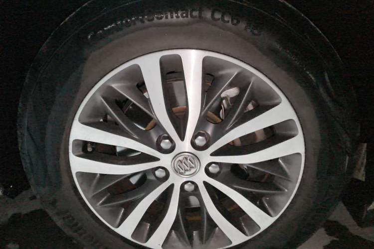 Used Buick GL8 2018 ES 28T Luxury Model China VI Standard Right Front Wheel Hub