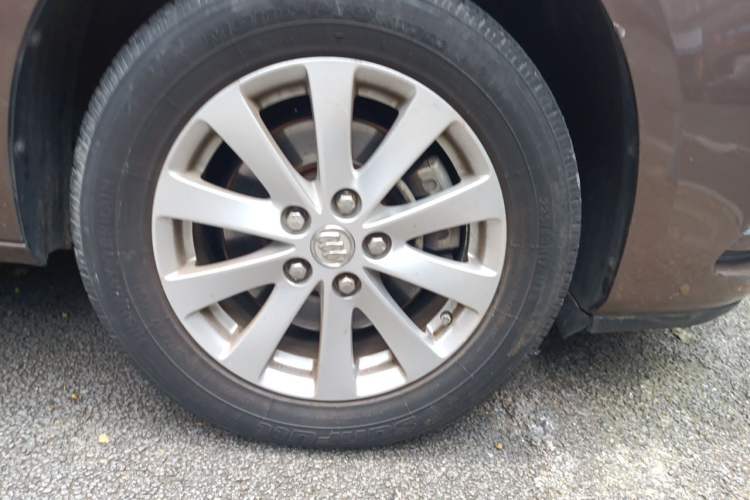 Used Buick GL8 2018 28T Luxury Model China VI Standard Right Front Wheel Hub