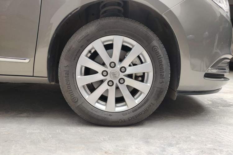 Used Buick GL8 2018 28T Luxury Model China VI Standard Right Front Wheel Hub