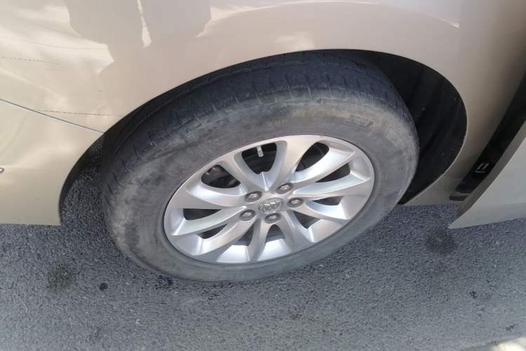 Used Buick GL8 2018 ES 28T Premium Model China VI Standard Right Rear Wheel Hub