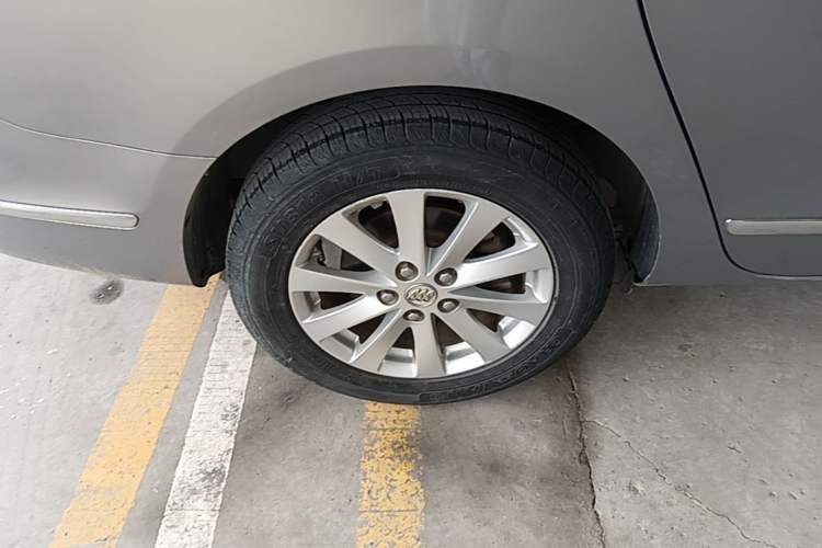 Used Buick GL8 2018 28T Luxury Model China VI Standard Right Rear Wheel Hub