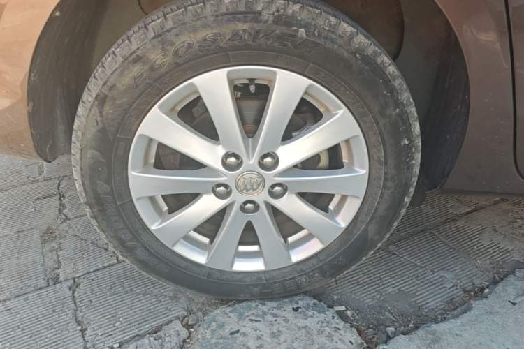 Used Buick GL8 2018 28T Comfort Model China VI Standard Right Rear Wheel Hub