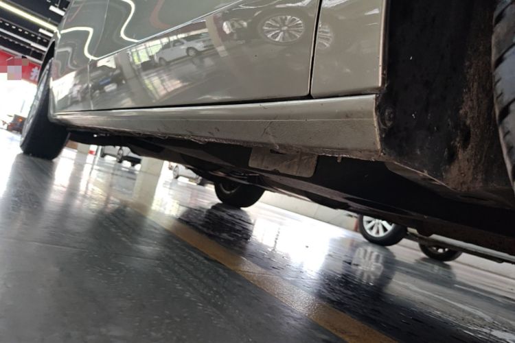 Used Buick GL8 2018 ES 28T Premium Model China VI Standard Right Side Sill