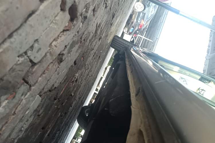 Used Buick GL8 2018 28T Luxury Model China VI Standard Right Side Sill