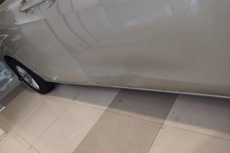 Used Buick GL8 2018 ES 28T Comfort Model China VI Standard Right Side Sill